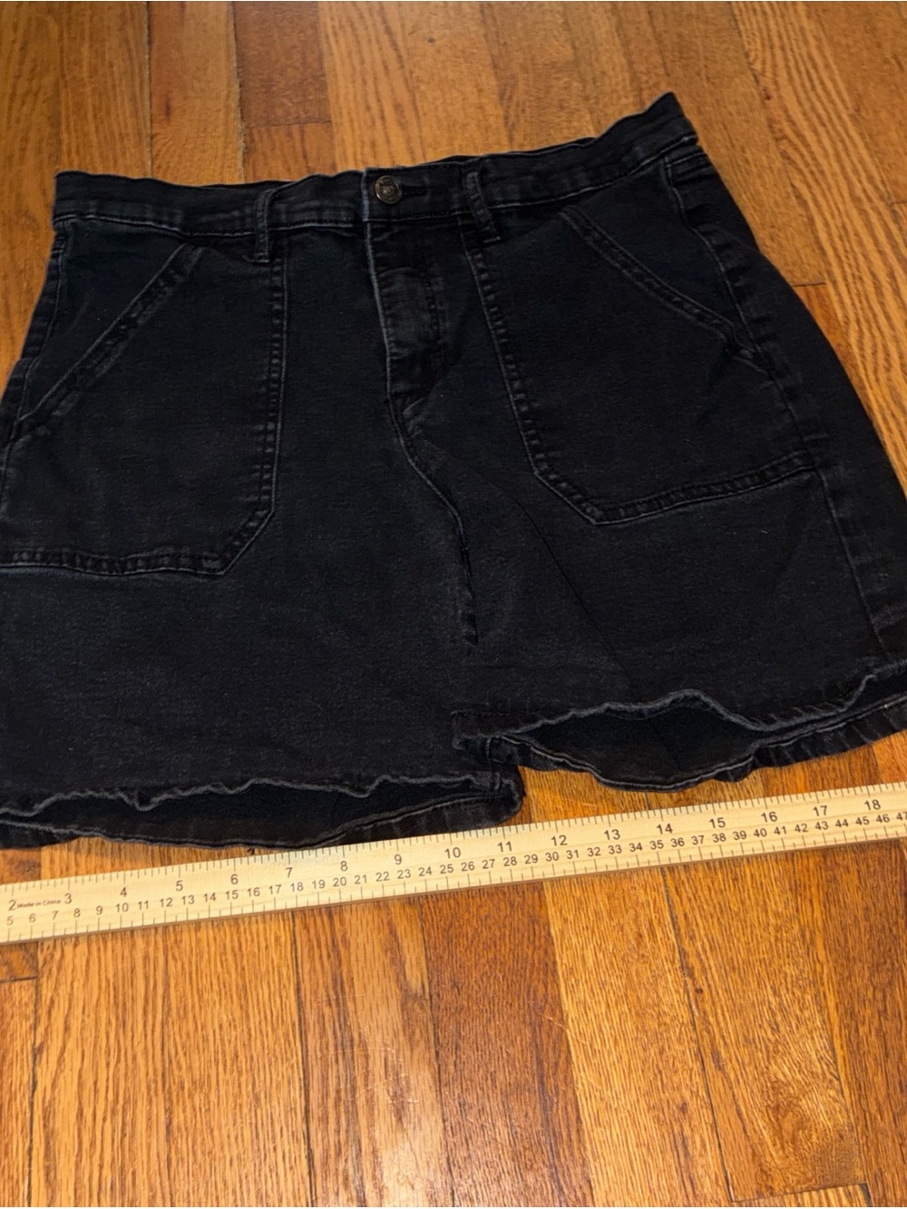 Nicole Miller Black Denim Mini Shorts - Picture 10 of 13